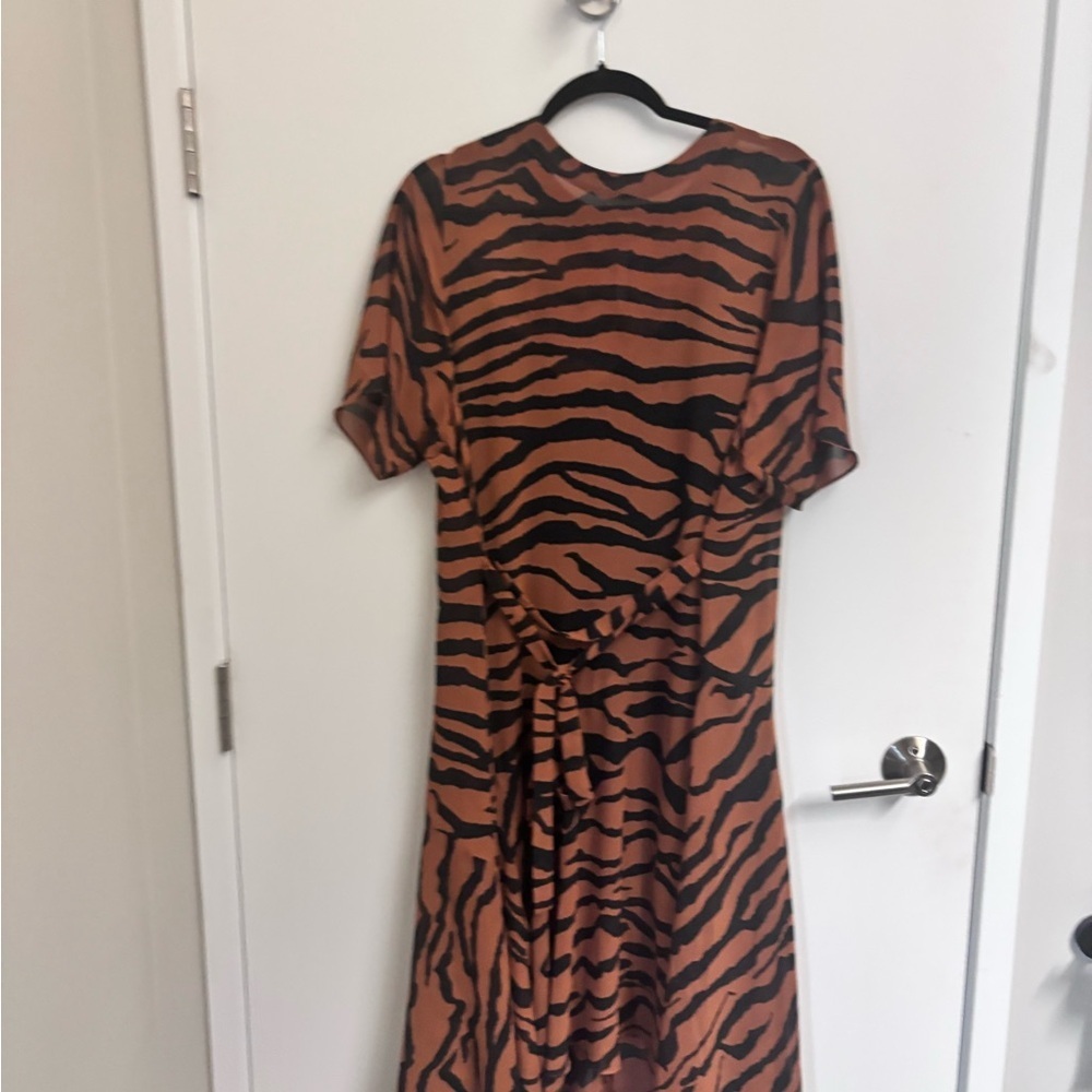All Saints enki zephra animal print Short Sleeve dress - Picture 2 of 8